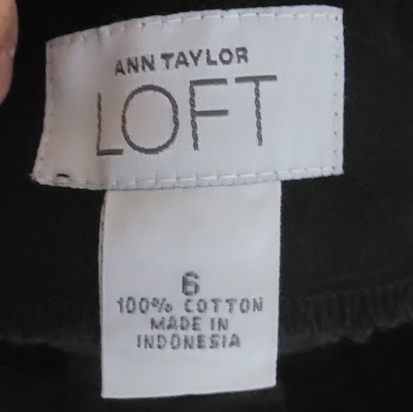 LOFT Black Suede Marisa Cotton Mod Rise bootleg  pants.. size 6 - Picture 6 of 7